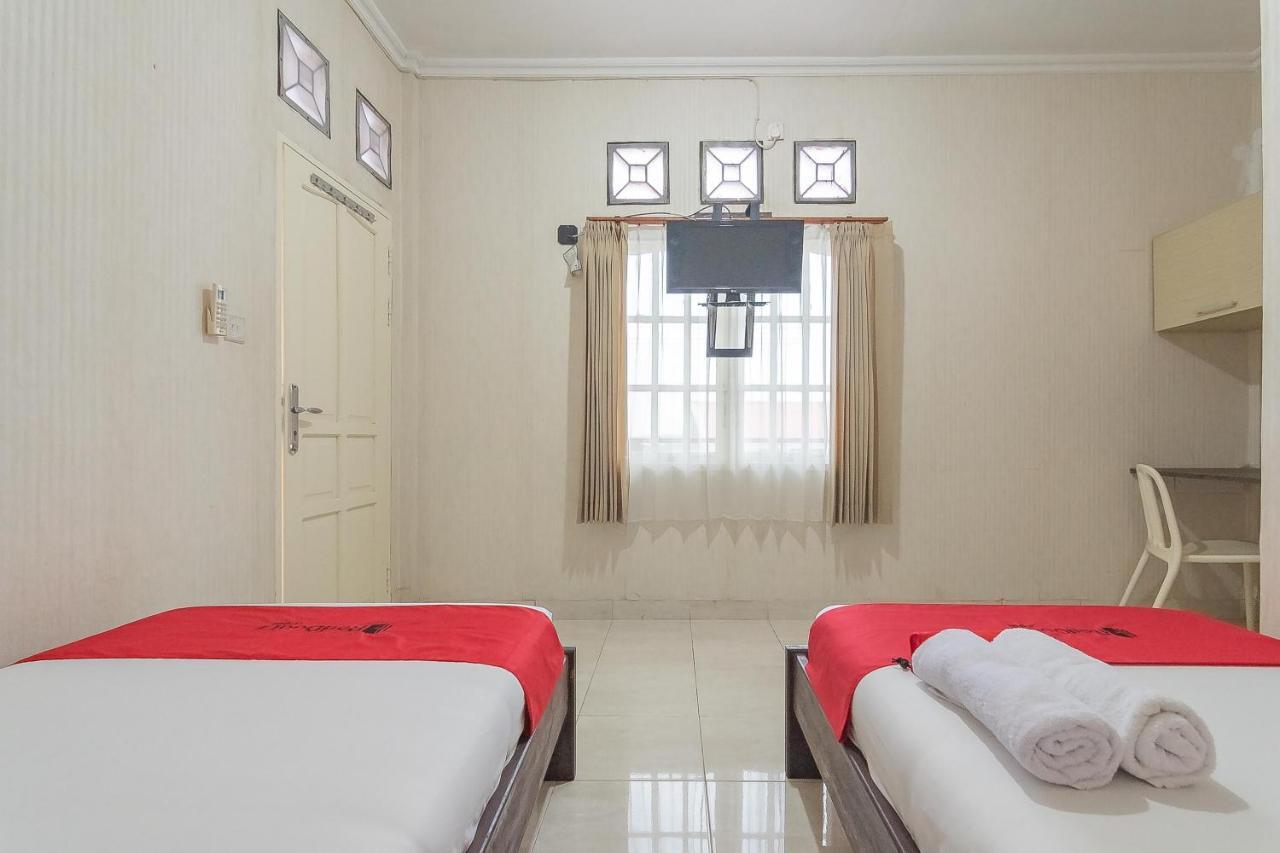 Reddoorz Syariah Near Terminal Batu Ampar 2 Otel Balikpapan  Dış mekan fotoğraf