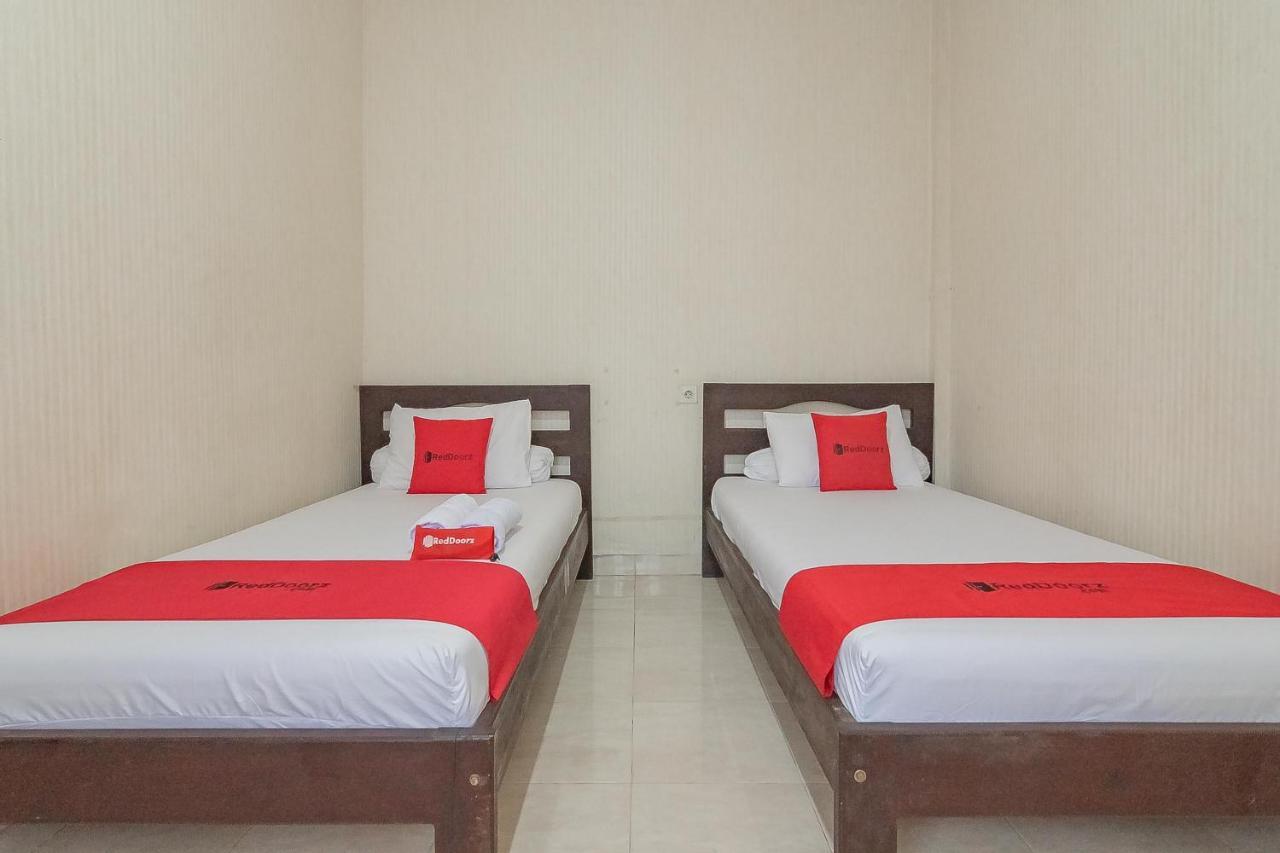 Reddoorz Syariah Near Terminal Batu Ampar 2 Otel Balikpapan  Dış mekan fotoğraf