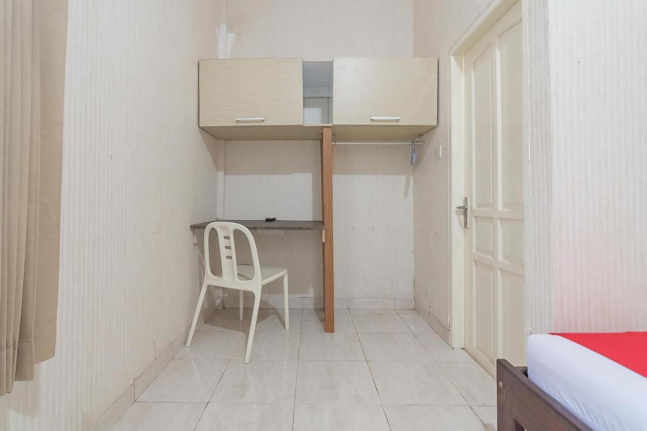 Reddoorz Syariah Near Terminal Batu Ampar 2 Otel Balikpapan  Dış mekan fotoğraf