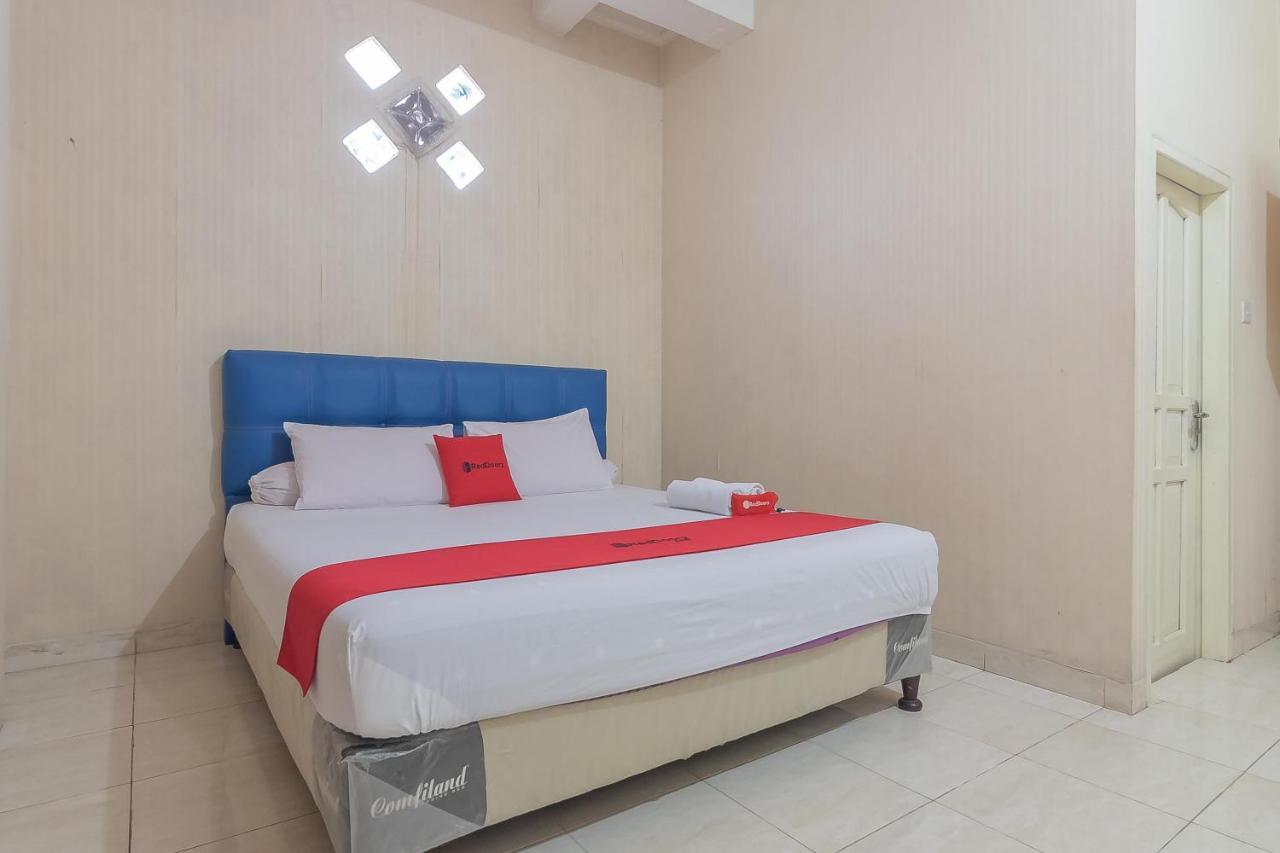Reddoorz Syariah Near Terminal Batu Ampar 2 Otel Balikpapan  Dış mekan fotoğraf